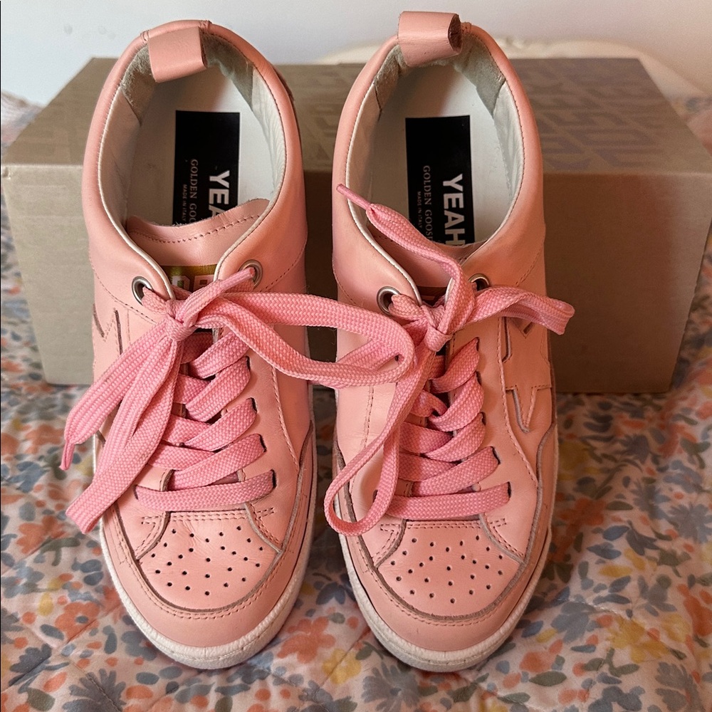 Golden Goose Rose Quartz Women’s Sneaker - Picture 2 of 16